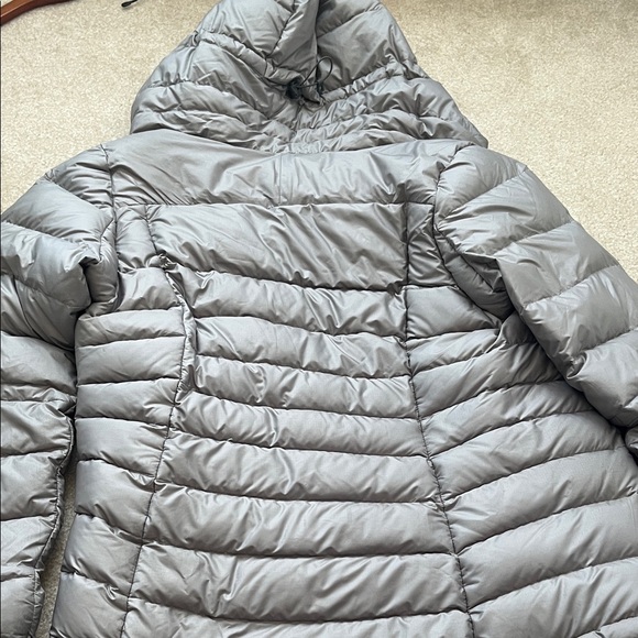 Patagonia hi loft down sweater Women's Hooded Puffer Jacket - Picture 7 of 7